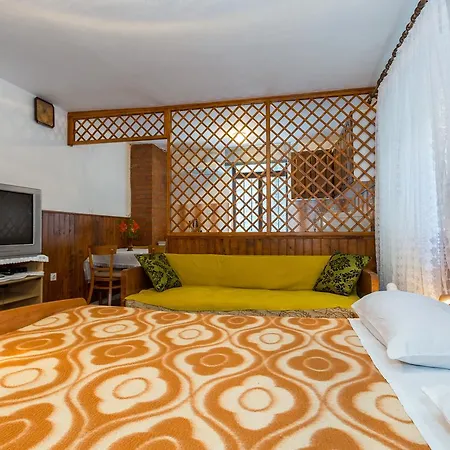 Perovic Guest house