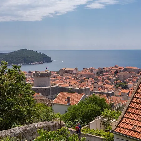 Guest house Perovic 3*
