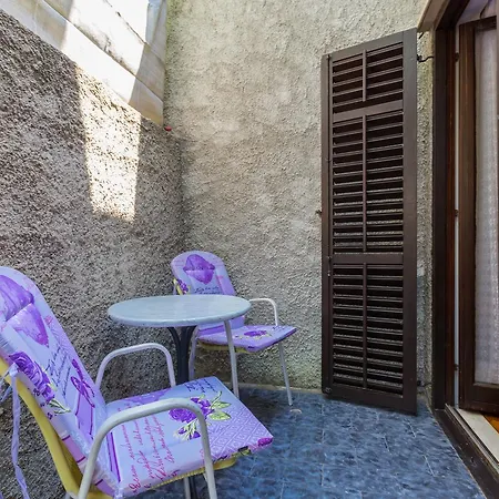Guest house Perovic 3*
