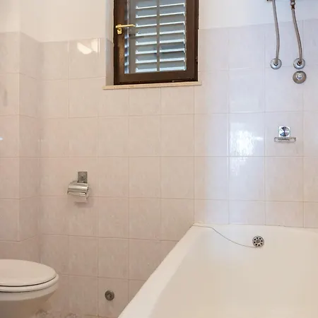 Guest house Perovic 3*